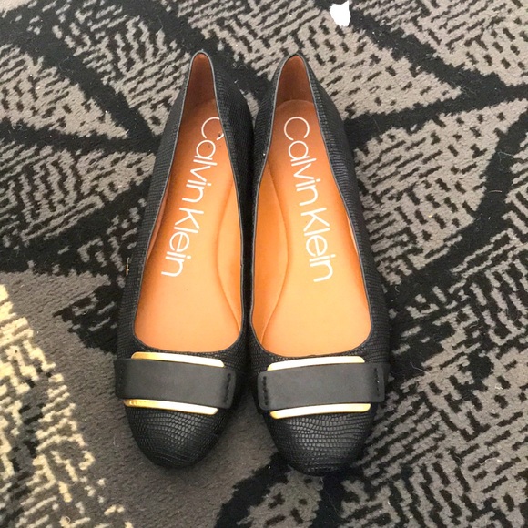 calvin klein women's flat shoes